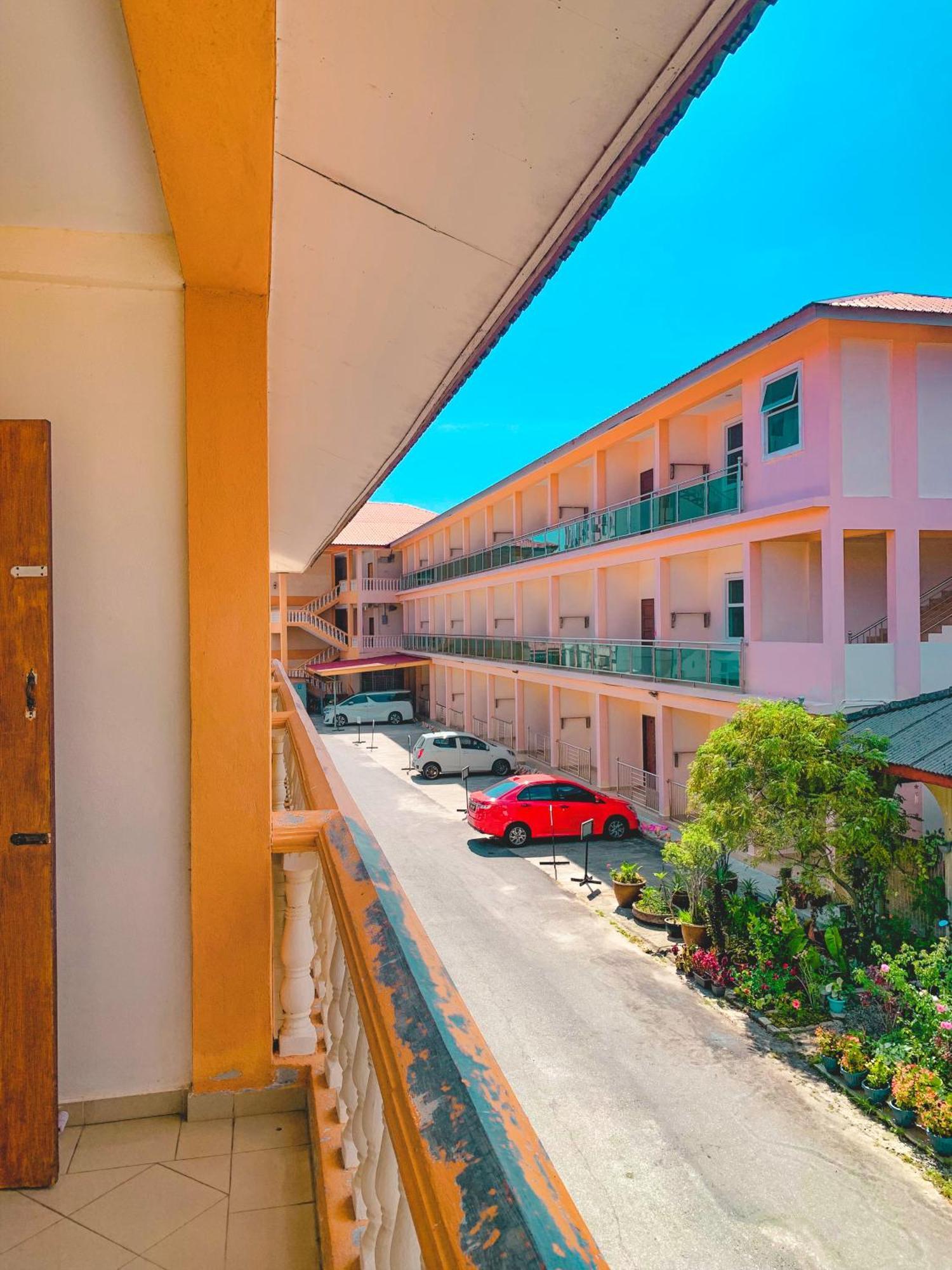 Amzar Motel Cenang Pantai Cenang  Zewnętrze zdjęcie